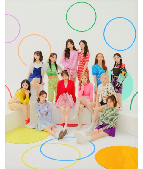 LOONA - HULA HOOP (UNIVERSAL MUSIC STORE盤) (12種)